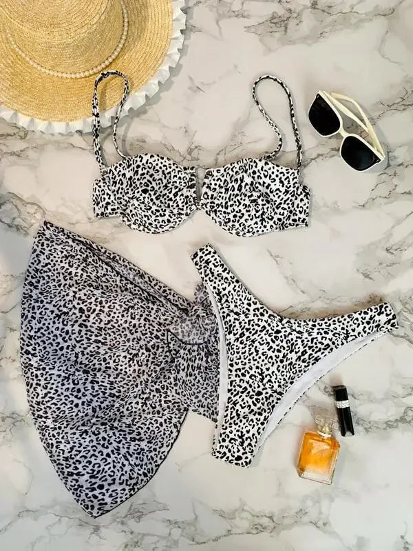 Wholesale Two-piece leopard print suspender swimsuit three-piece set